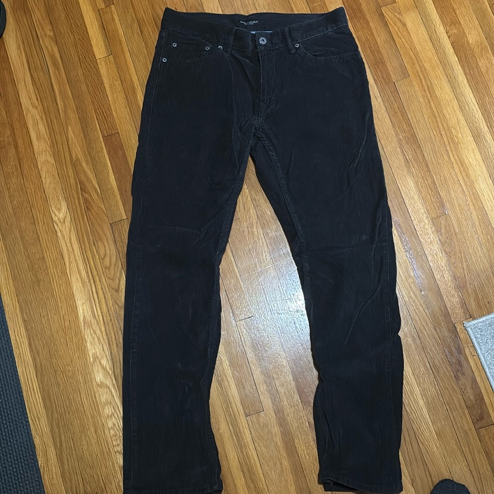Banana Republic Pima cotton, men’s 32x32 courdoroy jeans. Like new!